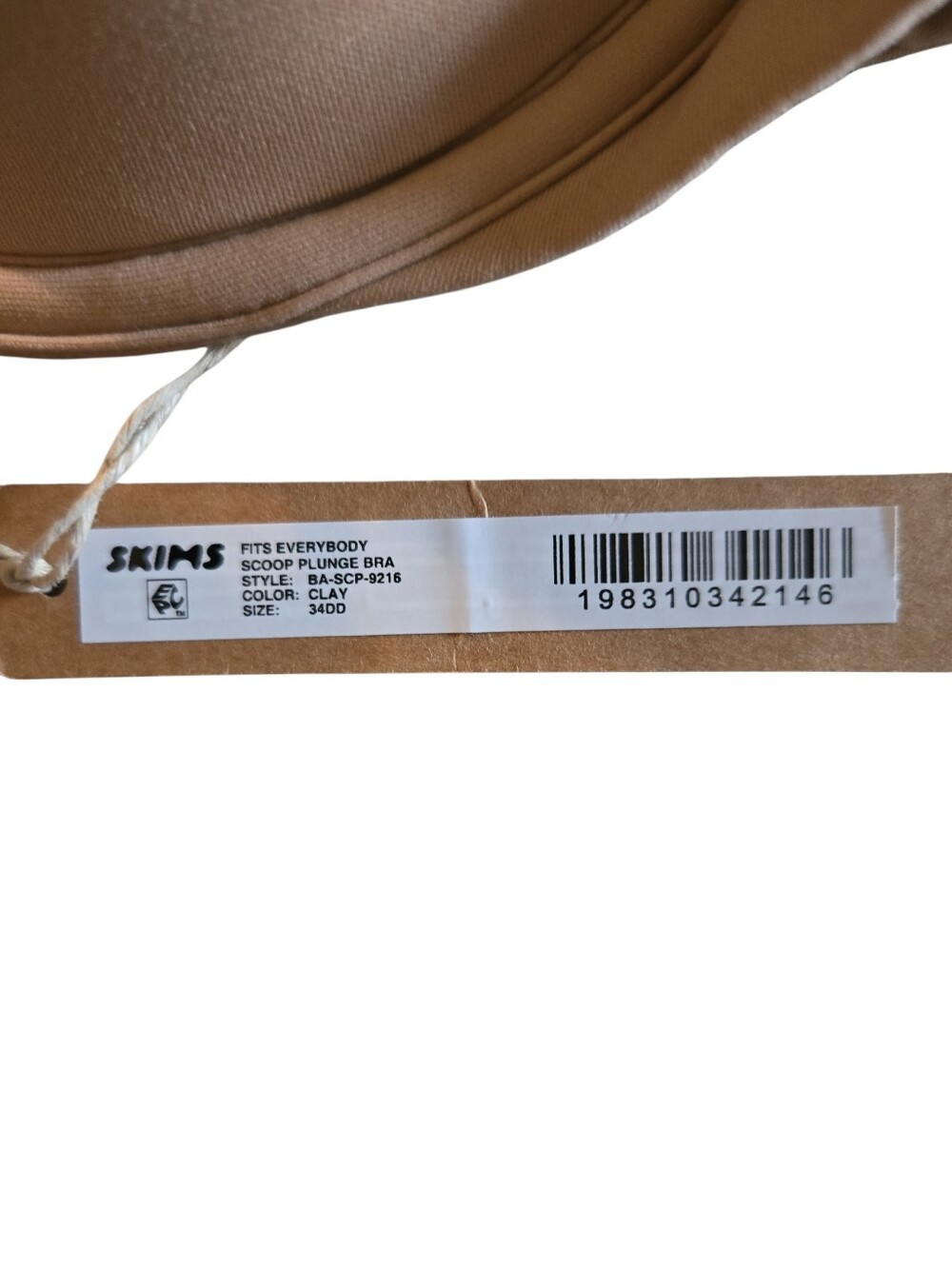 NWT SKIMS Fits Everybody Scoop Plunge Bra Clay Nude 34DD - Picture 6 of 6